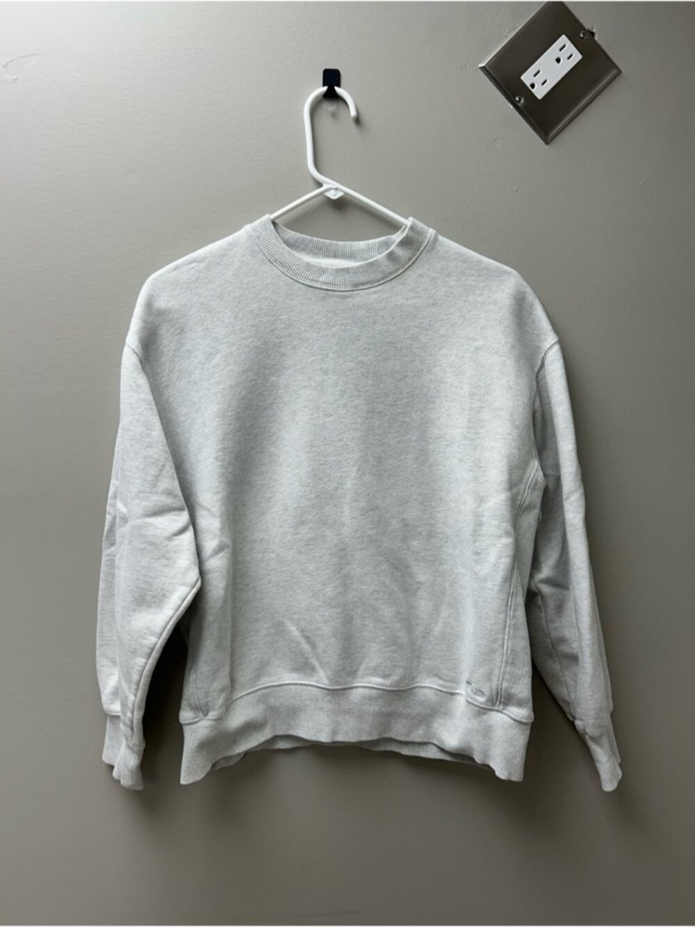 TNA Sweatfleece Cozy Fleece Boyfriend Fit Grey Crewneck